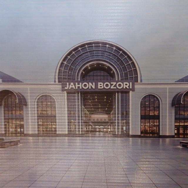 LOLA JAHON BOZORI